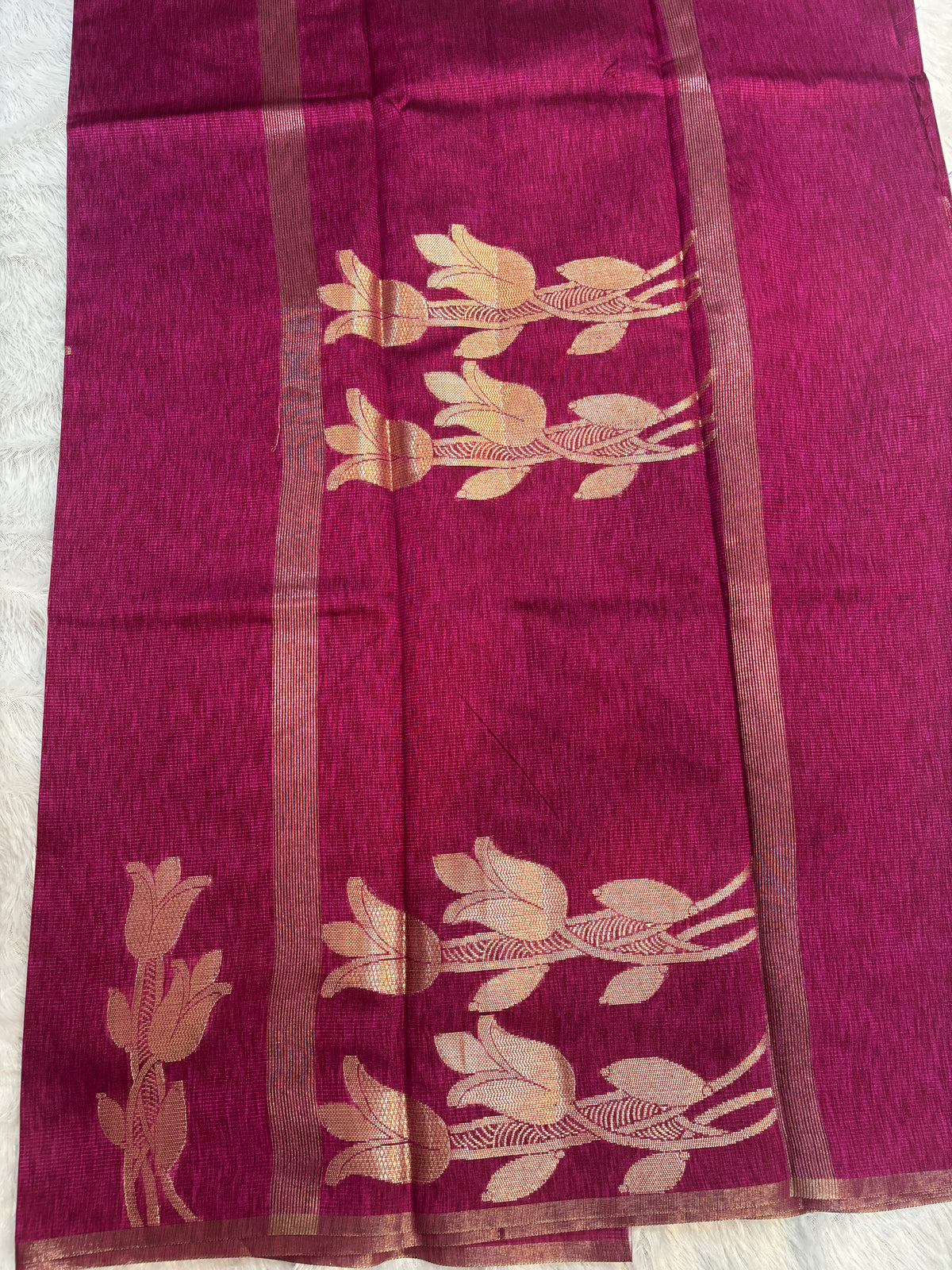 Banarasi Matka Silk Saree – Rich Plum Pink with Gold Zari Tulip Bootas