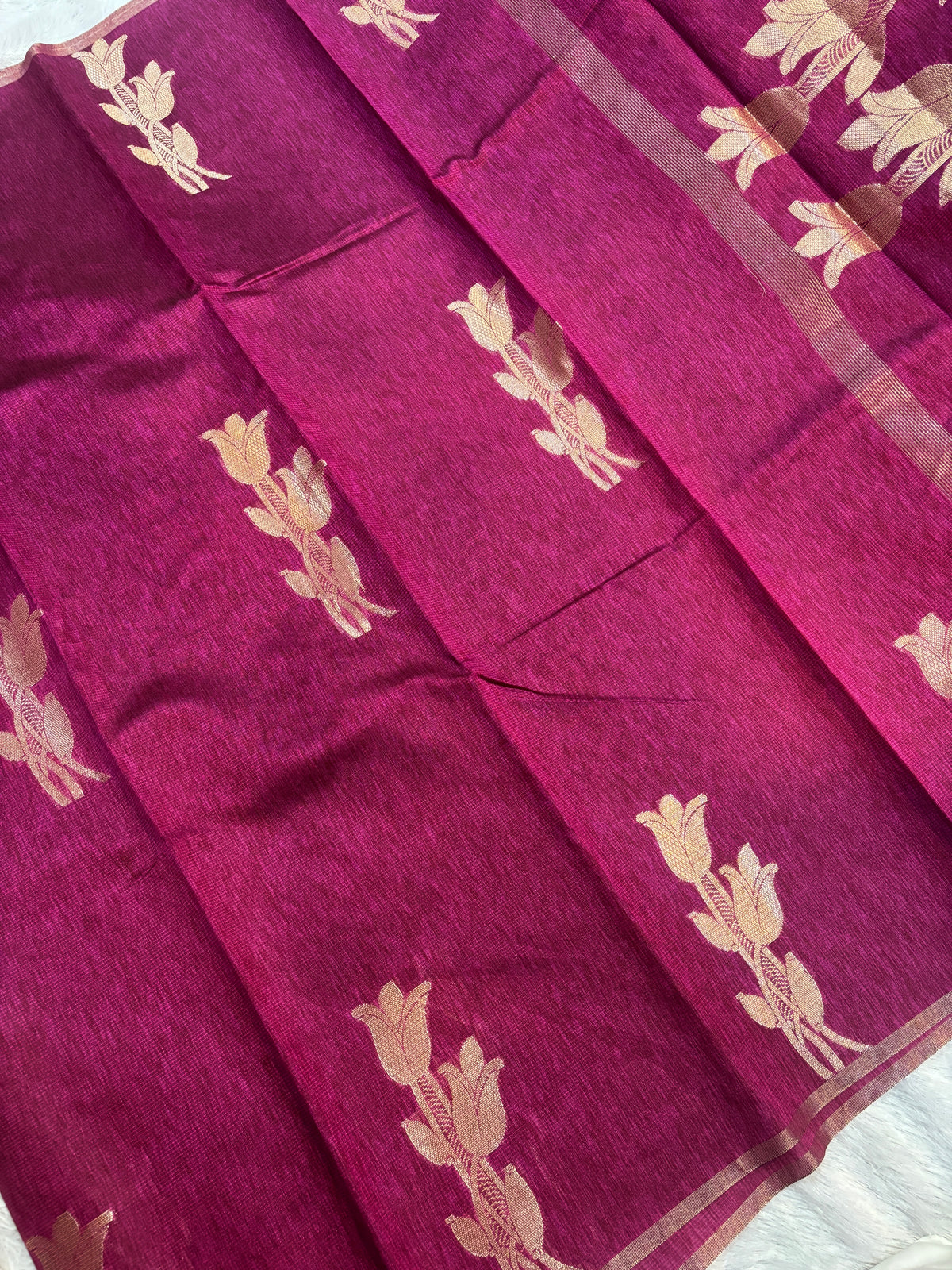 Banarasi Matka Silk Saree – Rich Plum Pink with Gold Zari Tulip Bootas