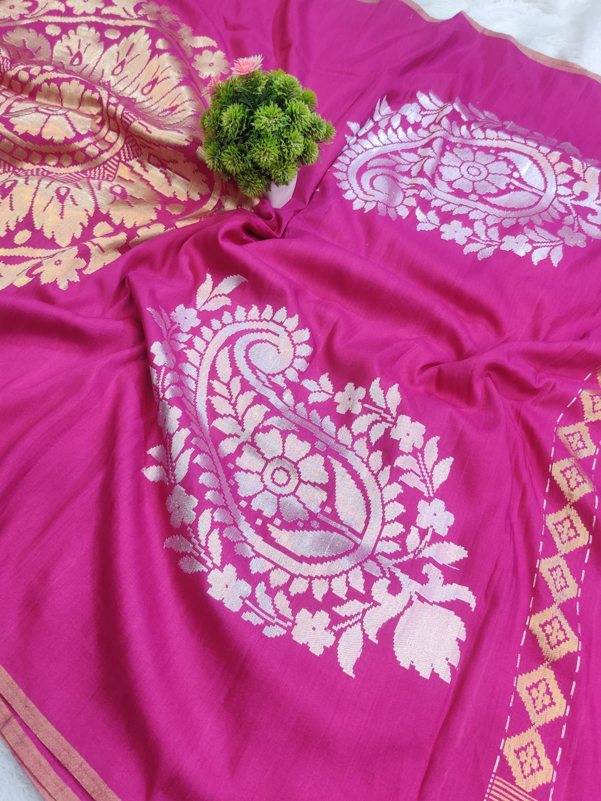 Pure Munga Cotton Handwoven Rani Pink Saree with Antique Gold Floral Pallu & Border