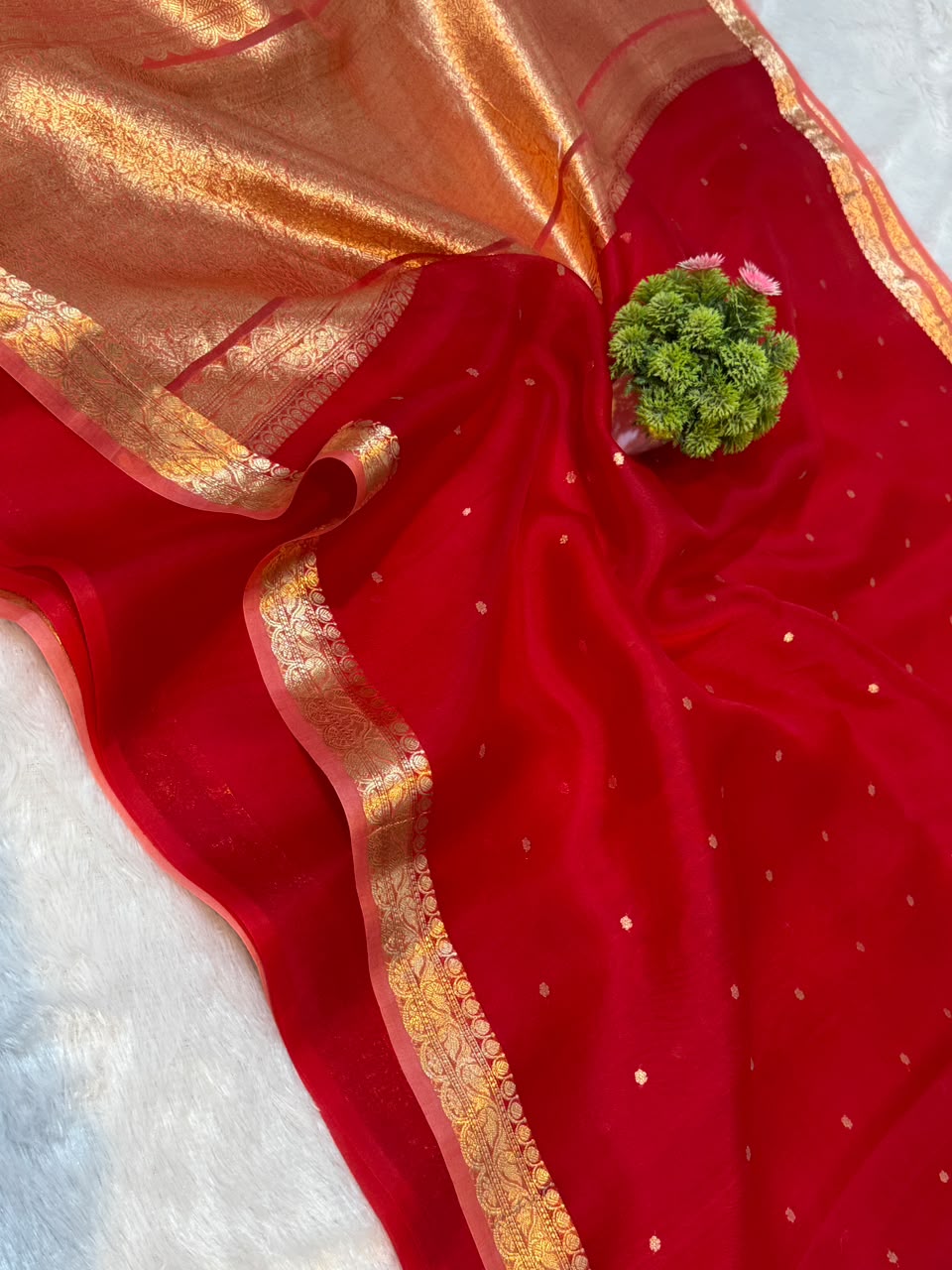 Kora Organza Handwoven Trendy Saree – Classic Red with Antique Gold Zari Border
