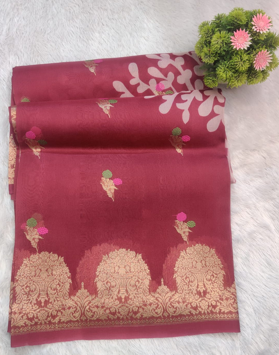 Banarasi Kora Organza Kadua Interlock Weaving Designer Saree – Wine Floral & Zari Border