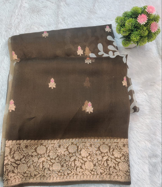 Banarasi Kora Organza Kadua Interlock Weaving Designer Saree – Chocolate Brown Floral Zari