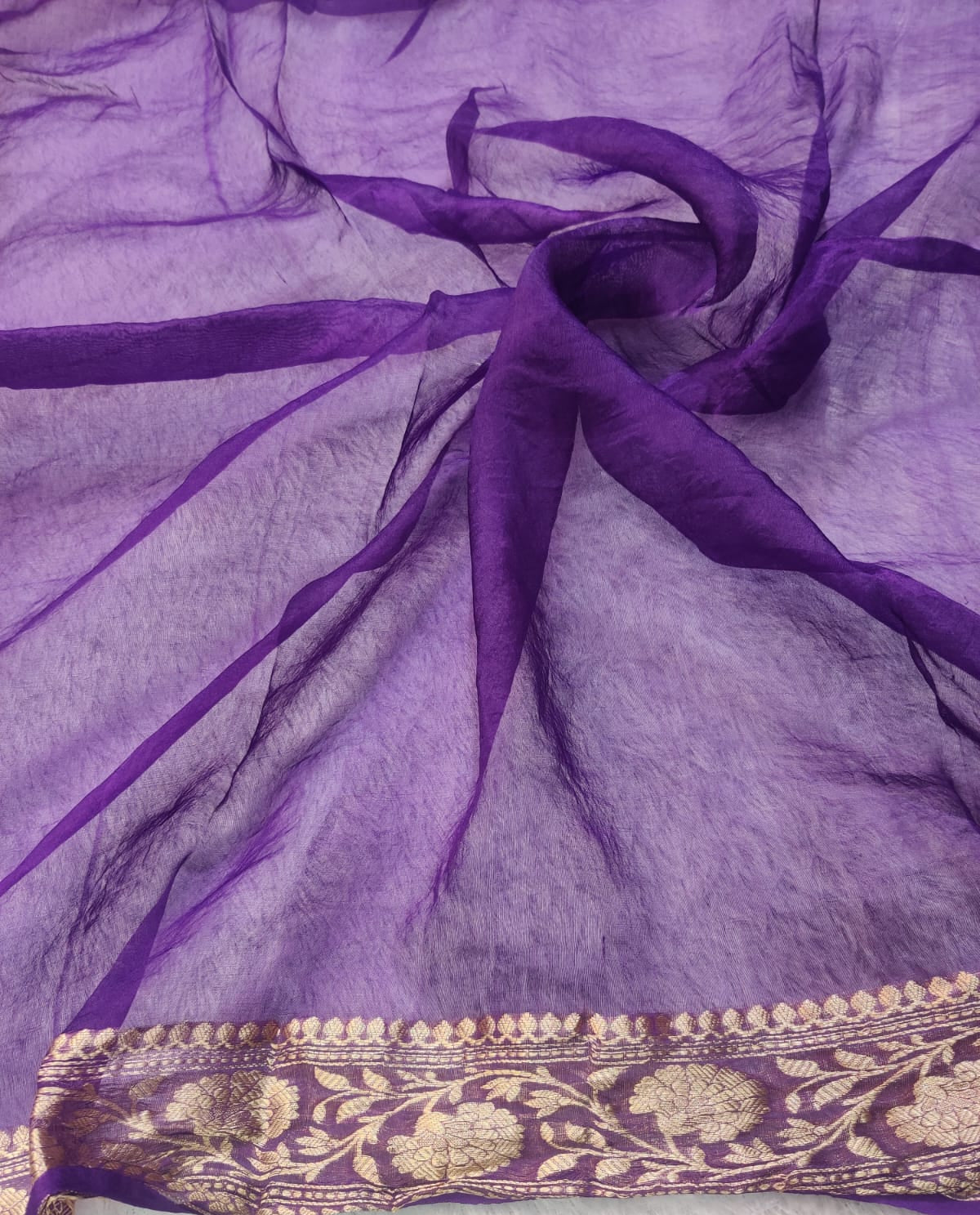 Banarasi Kora Organza Arashi Dyeing Designer Saree with Kadua Interlock Weaving – Royal Purple