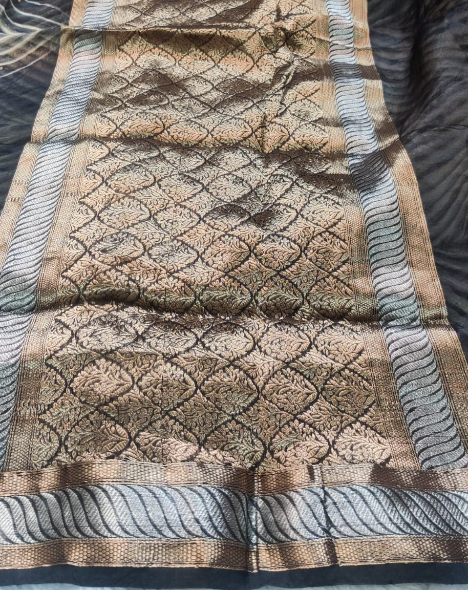 Banarasi Kora Organza Arashi Dyeing Kadua Interlock Weaving Designer Saree