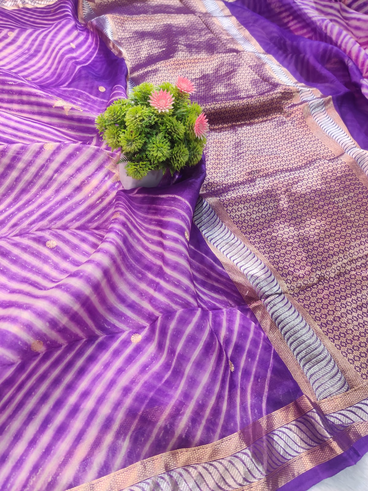 Banarasi Kora Organza Arashi Dyeing Kadua Interlock Weaving Designer Saree