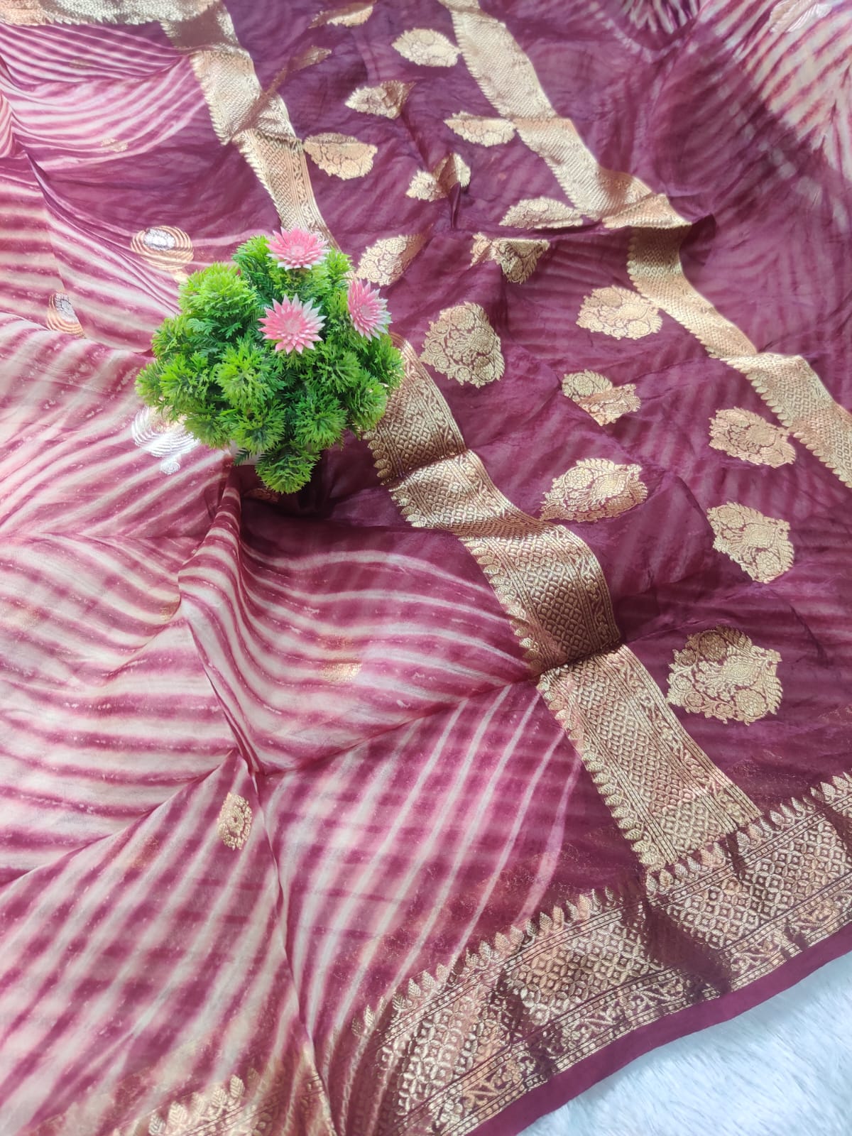 Banarasi Kora Organza Arashi Dyeing Kadua Interlock Weaving Designer Saree