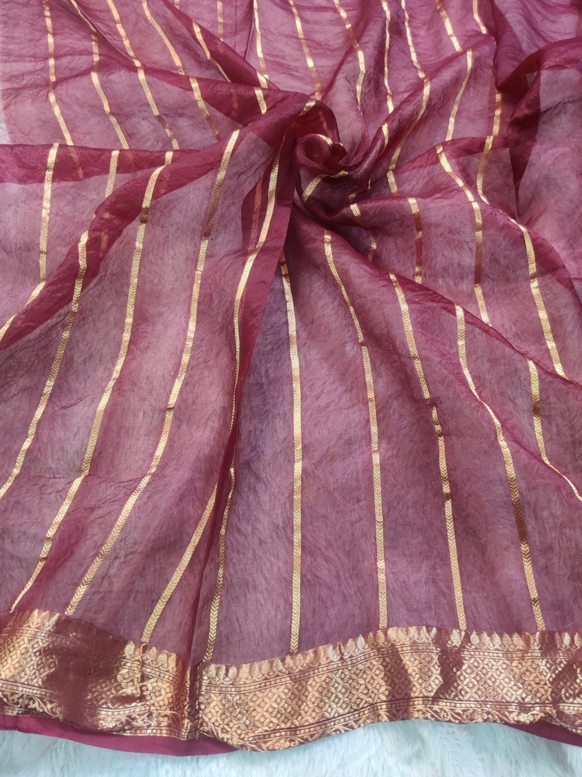 Banarasi Kora Organza Arashi Dyeing Kadua Interlock Weaving Designer Saree