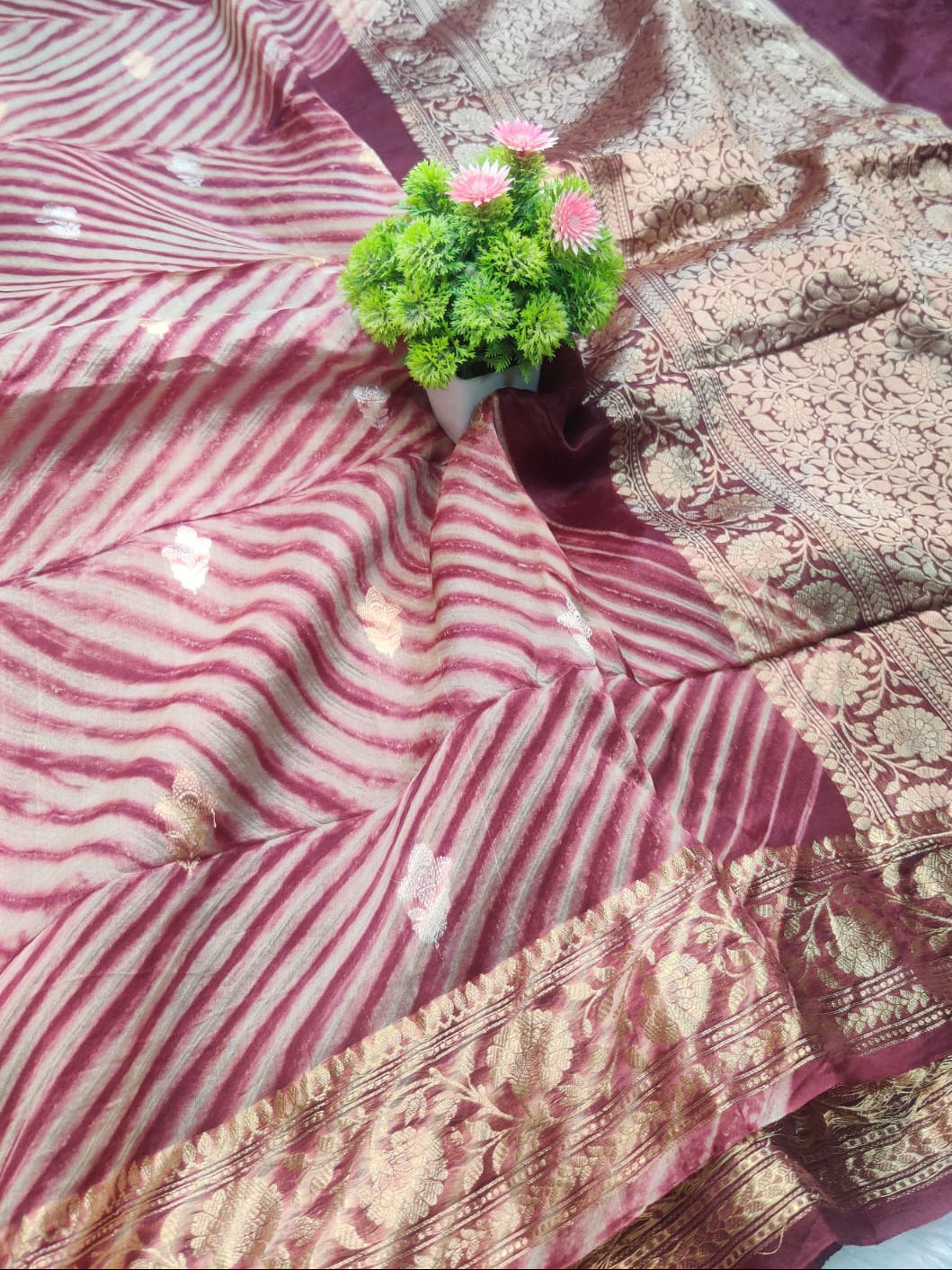 Banarasi Kora Organza Arashi Dyeing Kadua Interlock Weaving Designer Saree