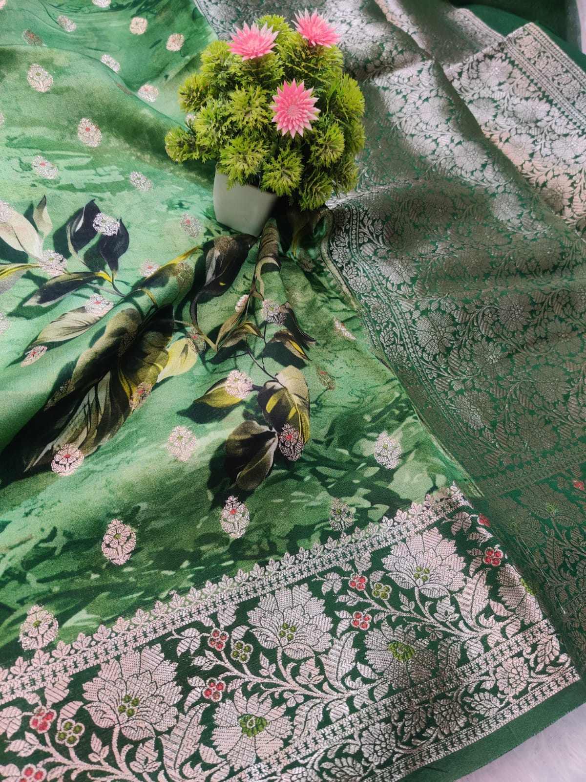 Banarasi 100% Pure Raw Mango Digital Saree – Elegant Green Floral Edition