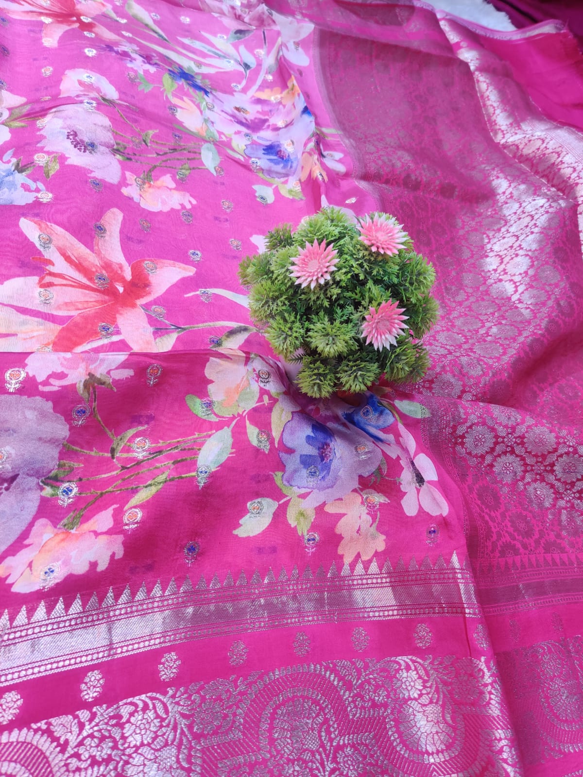 Banarasi 100% Pure Raw Mango Digital Floral Saree – Rani Pink