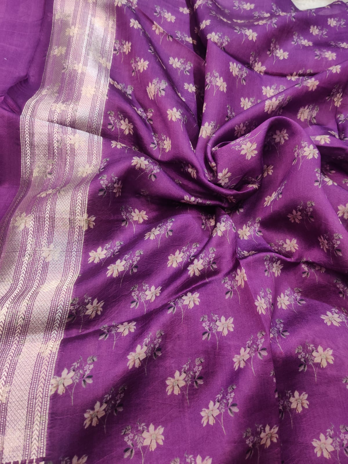Banarasi 100% Pure Raw Mango Digital Floral Saree – Royal Purple