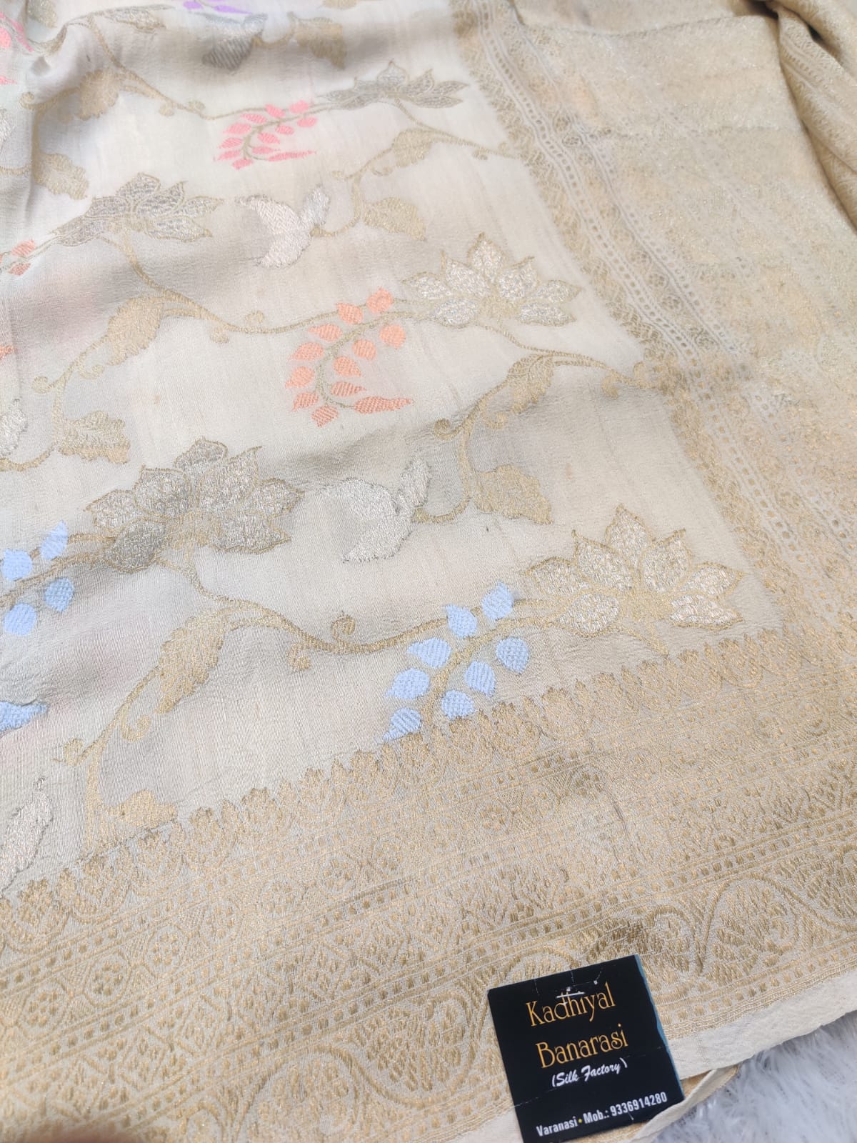 Banarasi Khaddi Tussar Silk Saree – Pastel Floral Zari Weave with Traditional Border