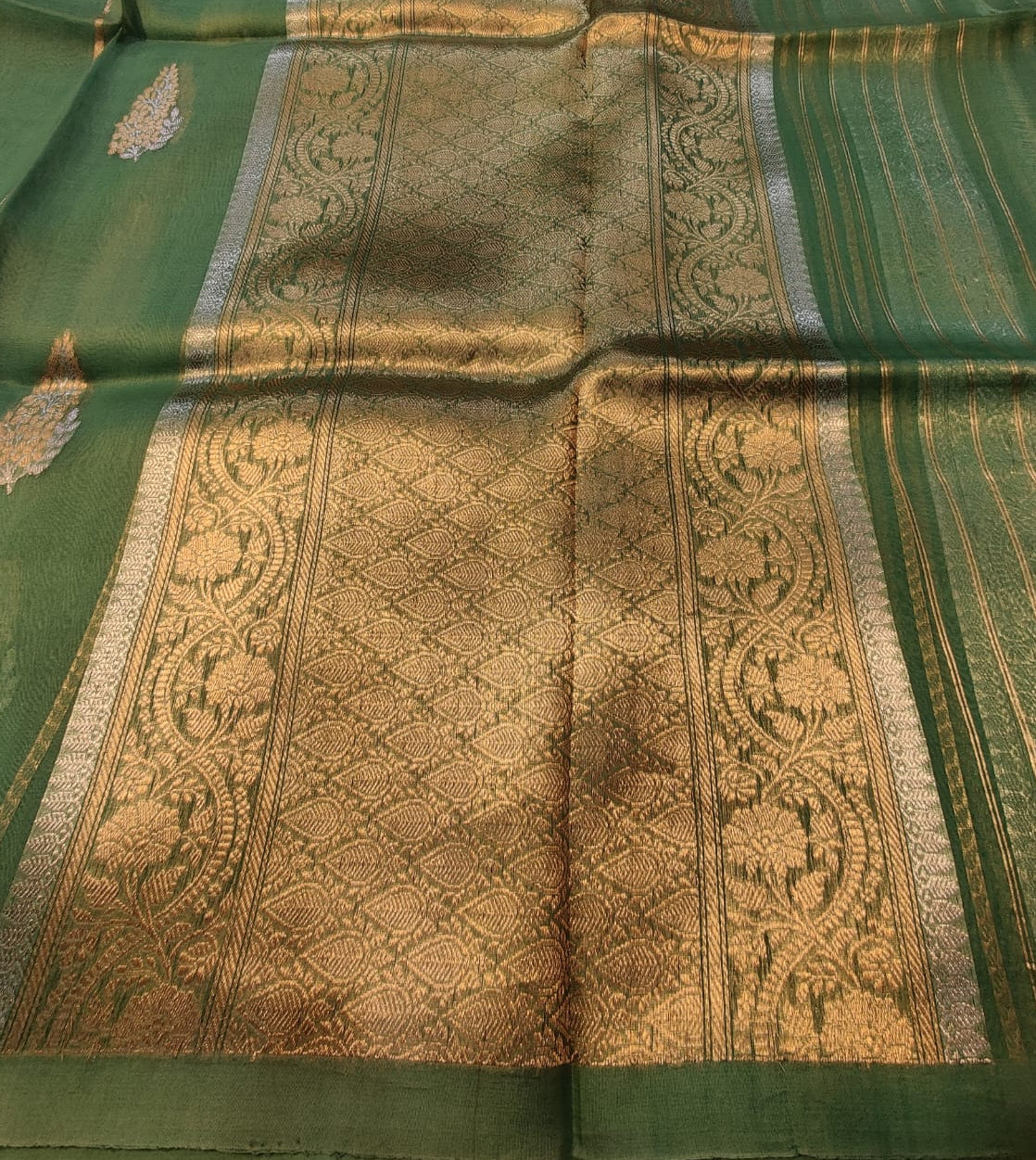 Banarasi 100% Pure Kora Organza Handwoven Meena Buti Saree