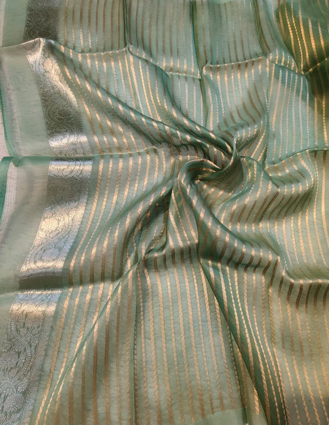 Banarasi 100% Pure Kora Organza Handwoven Meena Buti Saree