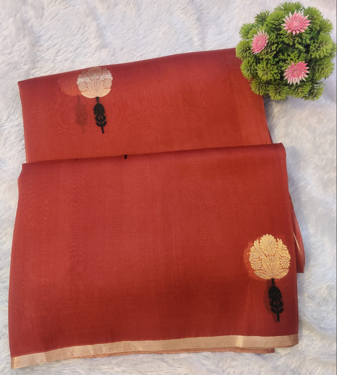 Banarasi 100% Pure Kora Organza Handwoven Tree Buti Saree Colour