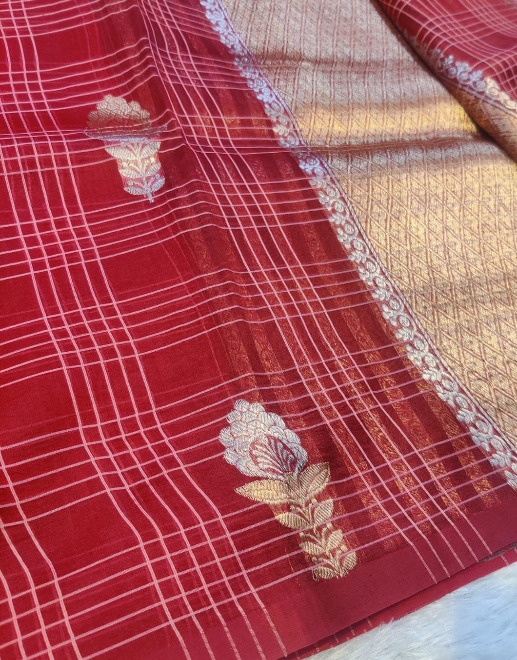 Banarasi Pure Kora Organza Handwoven Red Saree with Floral Buti & Checkered Stripes