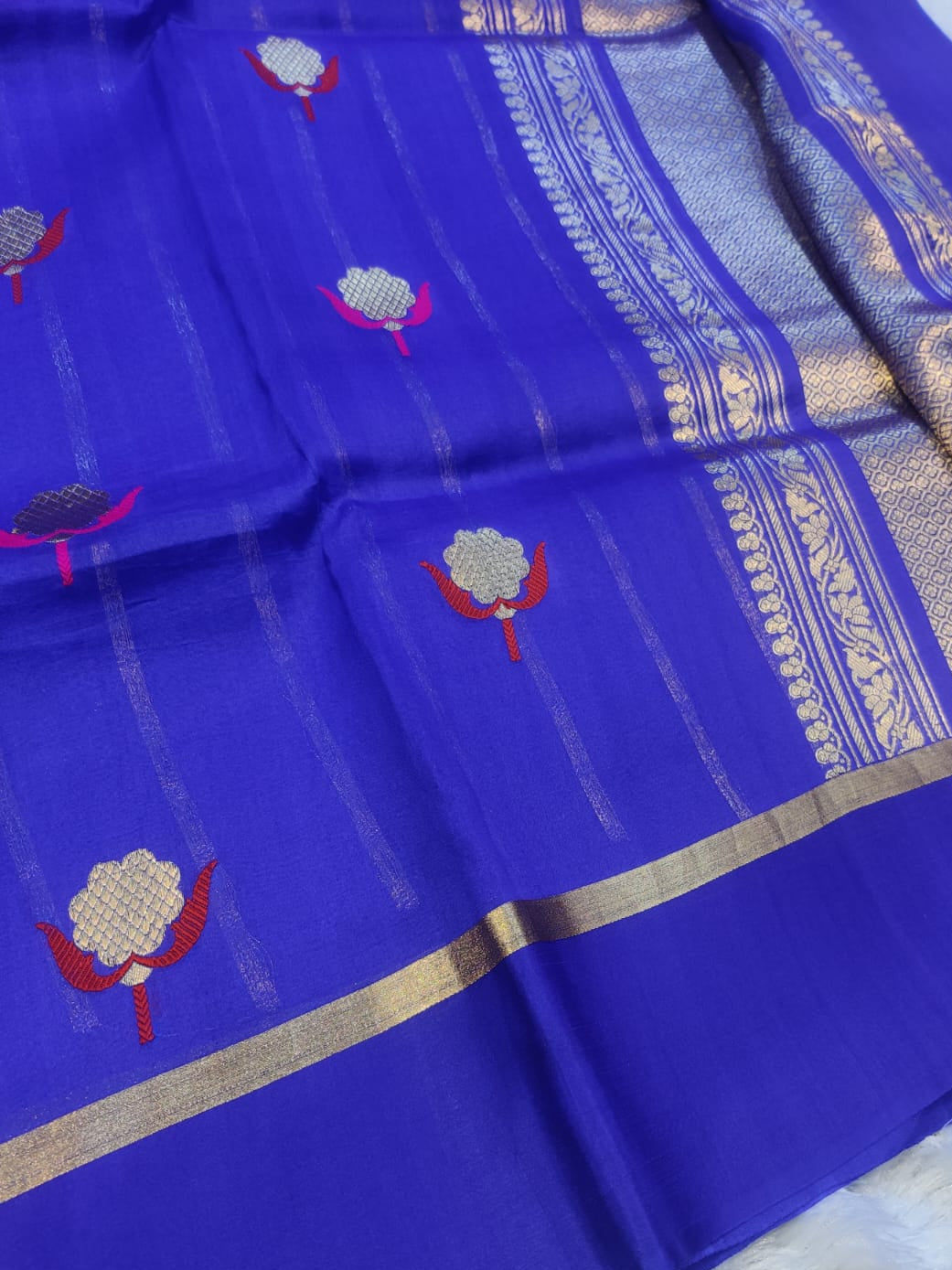 Banarasi Pure Kora Organza Handwoven Royal Blue Saree with Floral Buti & Zari Border