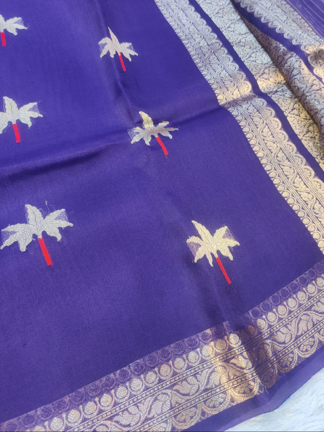 Banarasi Pure Kora Organza Handwoven Navy Blue Saree with Palm Tree Buti & Zari Border