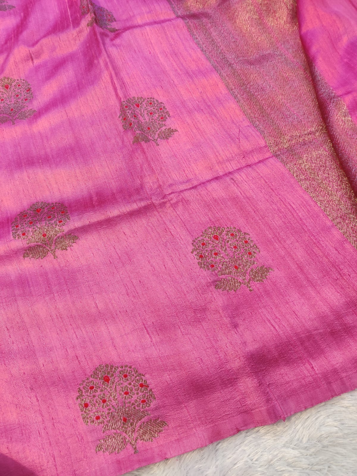 Banarasi 100% Pure Raw Silk Handloom Pink Tree Buti Saree