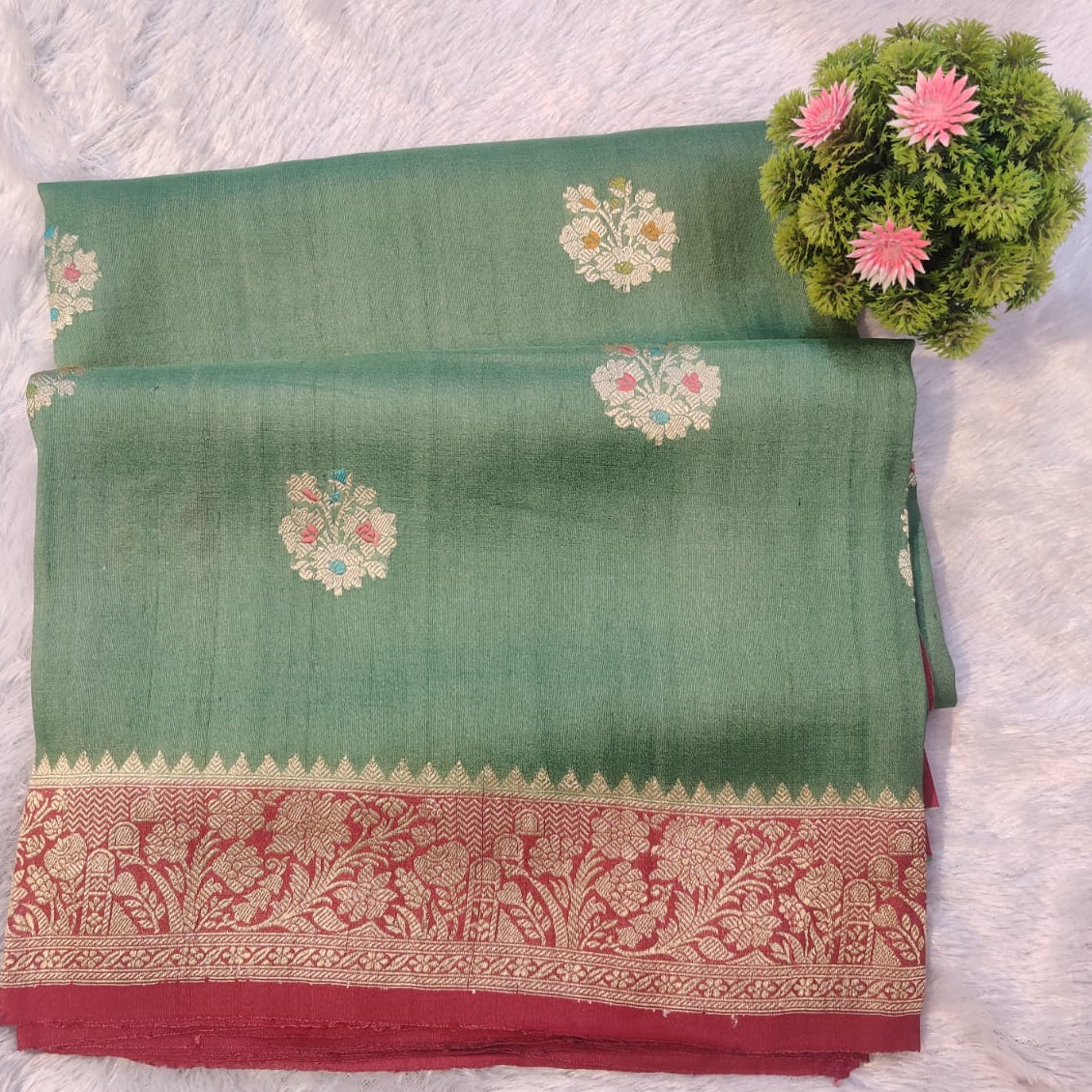 Banarasi Pure 100% Khaddi Tussar Georgette Handloom Kadua Sage Green Floral Buti Saree