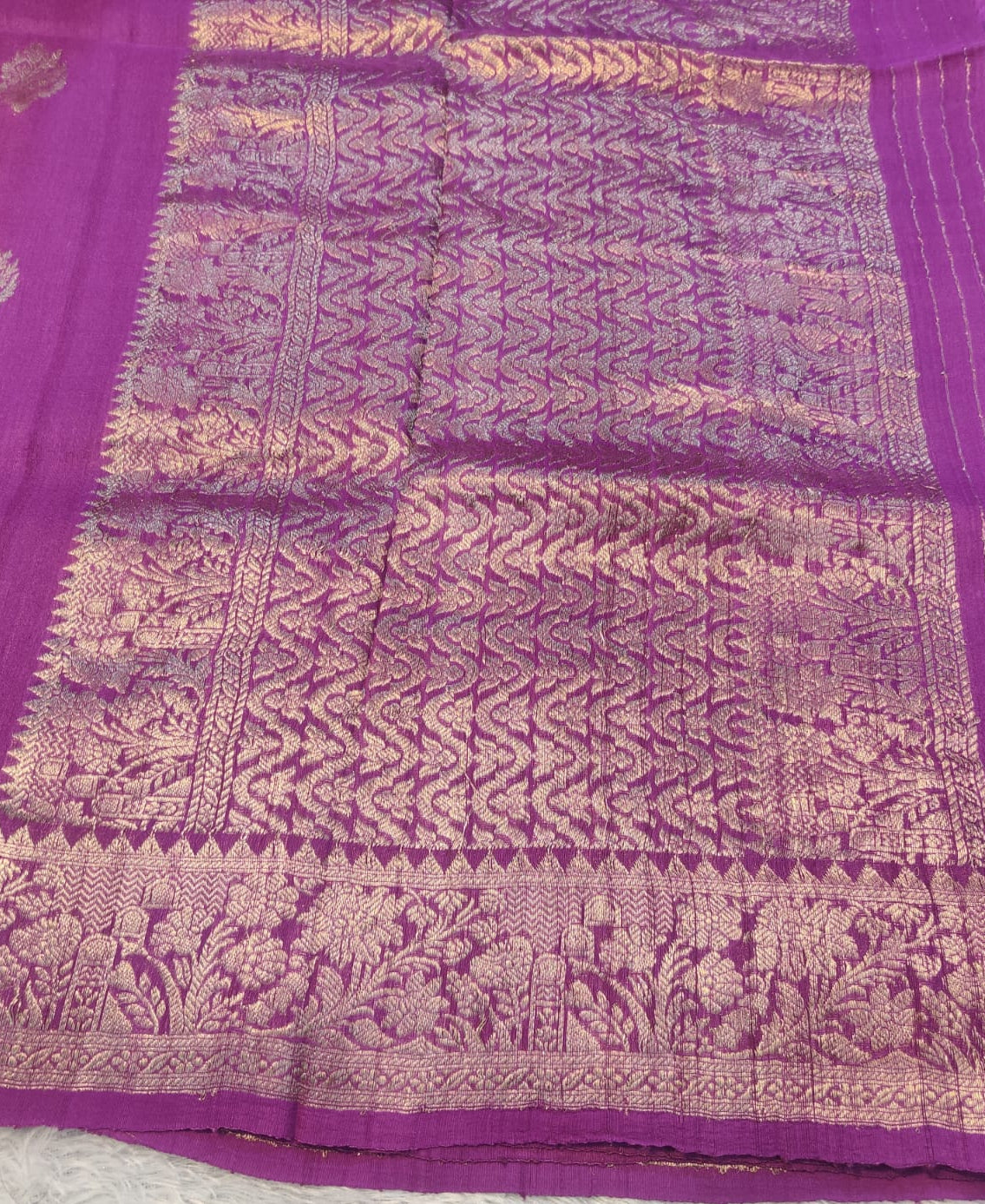 Banarasi Pure 100% Khaddi Tusser Georgette Handloom Kadua Saree – Royal Purple with Meena Buti & Floral Zari Border