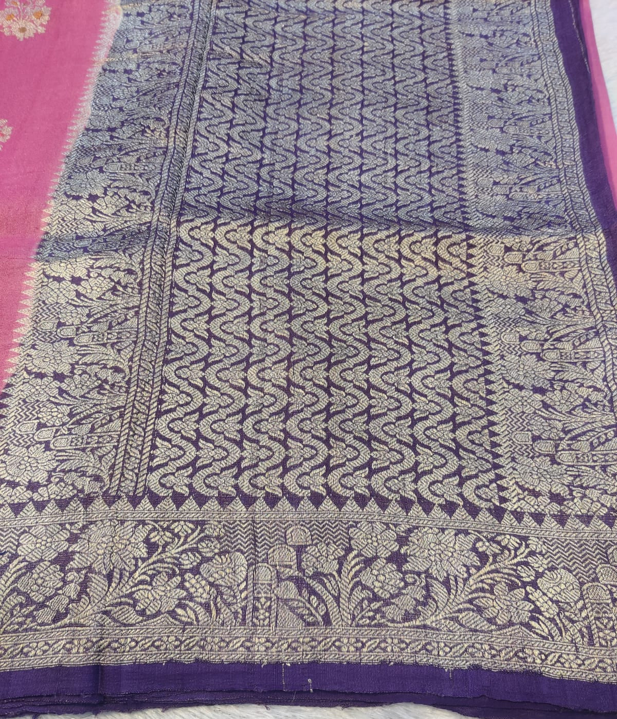 Banarasi Pure 100% Khaddi Tusser Georgette Handloom Kadua Saree – Rose Pink with Purple Zari Floral Border