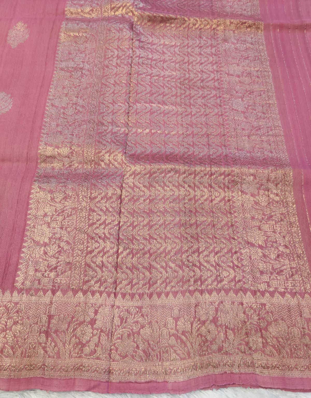 Banarasi Pure 100% Khaddi Tusser Georgette Handloom Kadua Saree – Dusty Rose Pink with Floral Zari Border