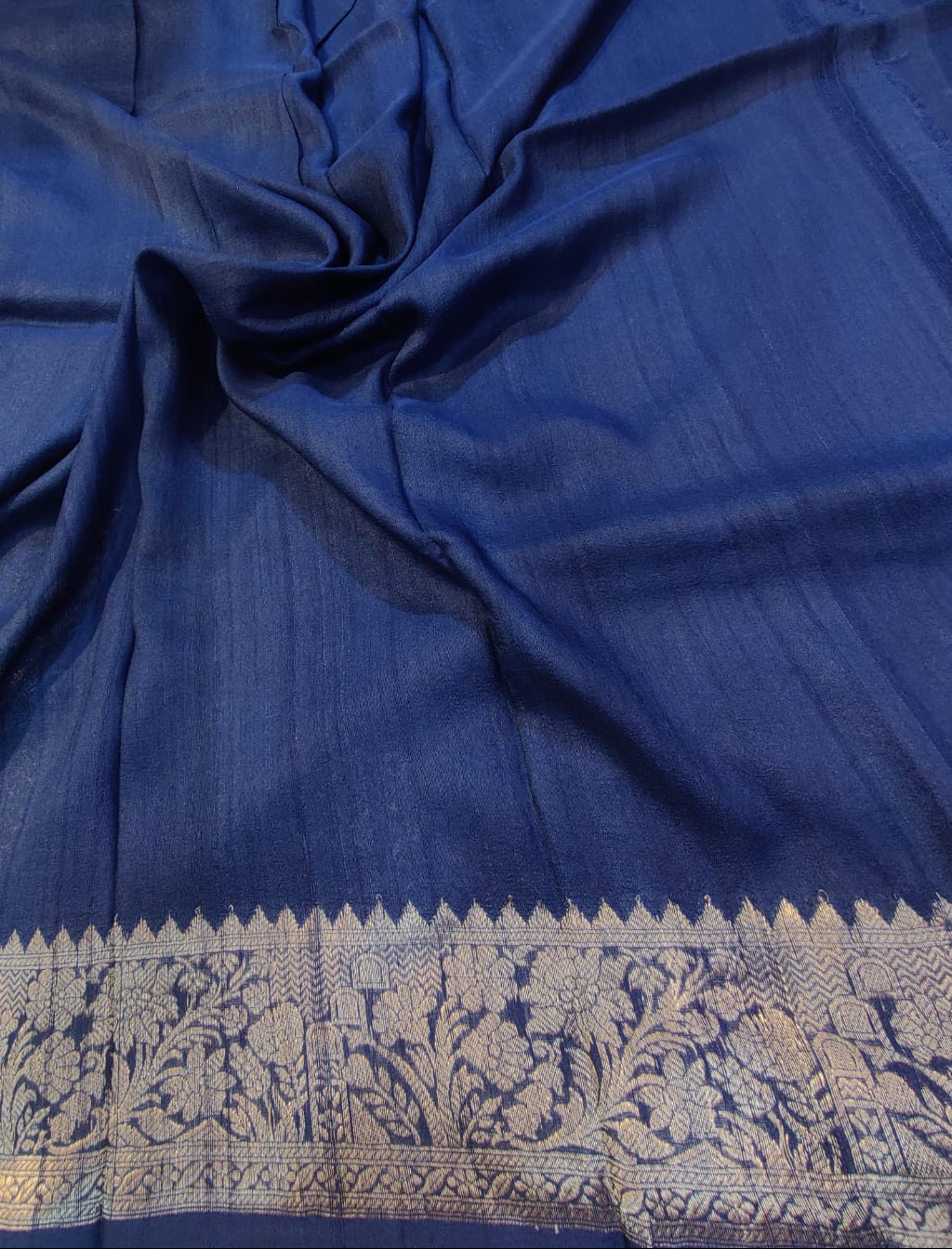 Banarasi Pure 100% Khaddi Tusser Georgette Handloom Kadua Saree – Royal Navy Blue Floral Buti
