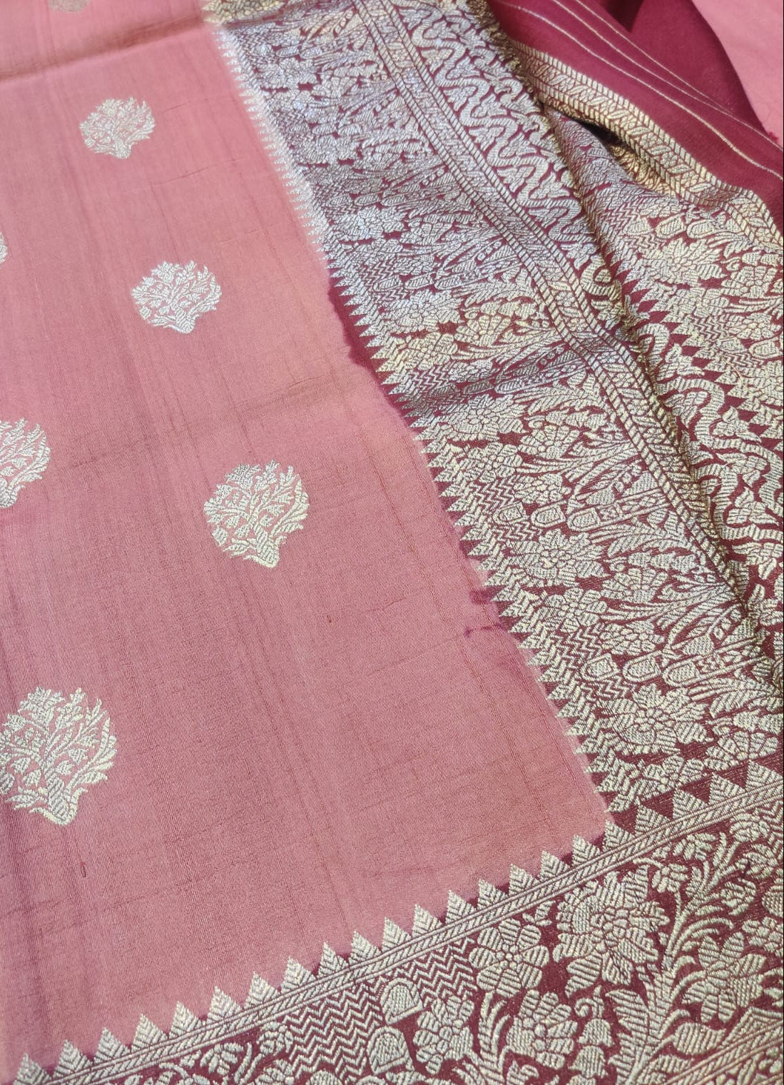 Banarasi Peach Pink Pure Khaddi Tusser Georgette Handloom Kadua Saree with Floral Zari Border