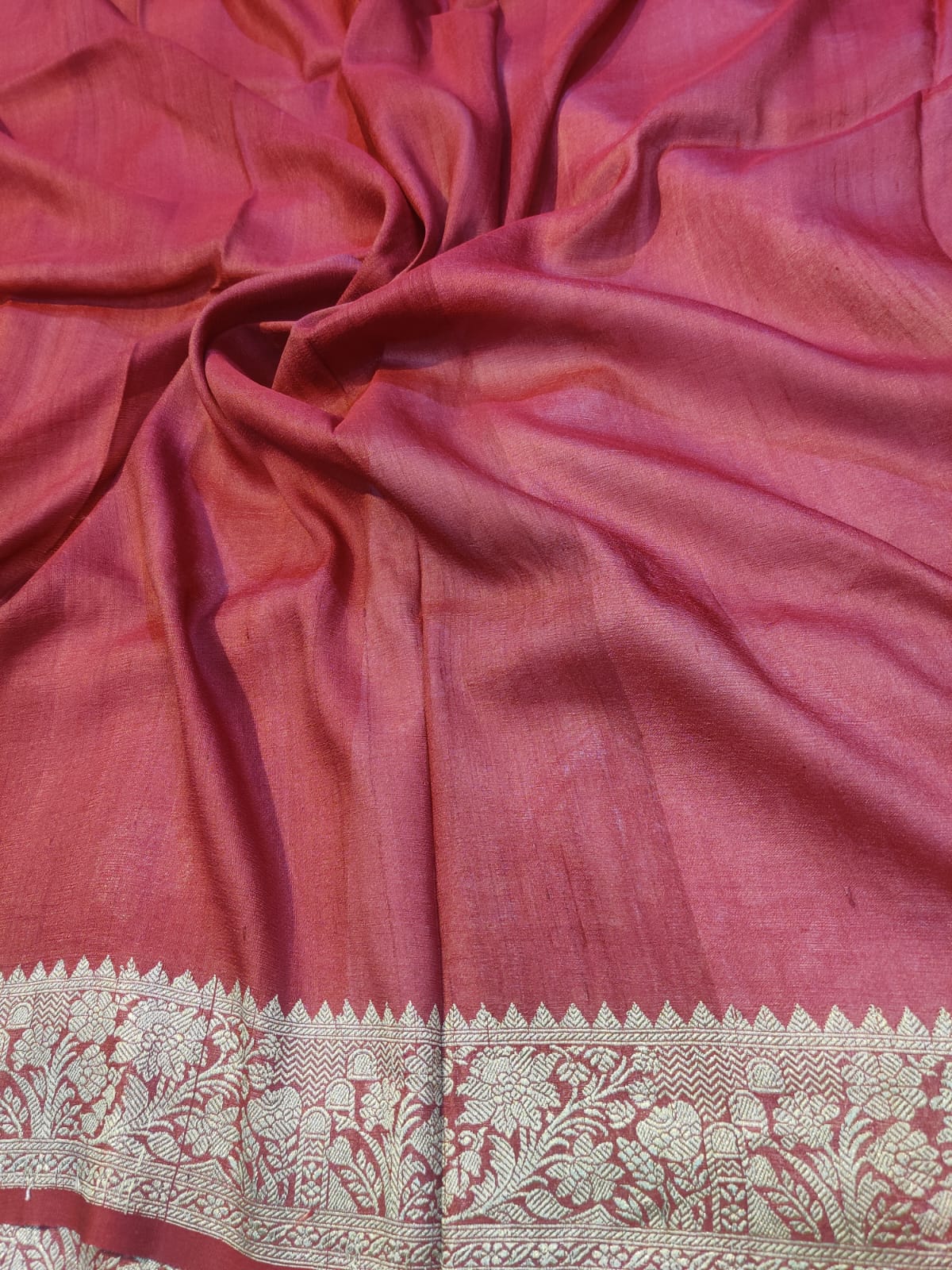 Banarasi Peach Pink Pure Khaddi Tusser Georgette Handloom Kadua Saree with Floral Zari Border