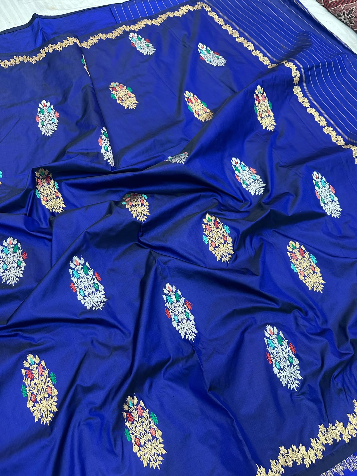 Banarasi Pure Double Katan Silk Handwoven Saree – Royal Blue with Multicolour Meena Floral Buta & Zari Border