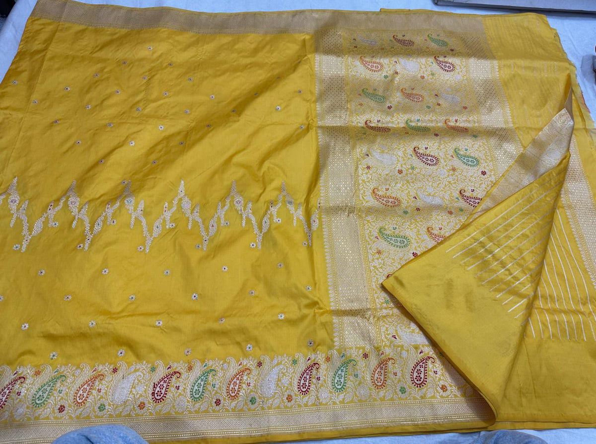Banarasi Mustard Yellow Pure Katan Silk Handloom Saree with Multicolour Paisley Kadwa Weave