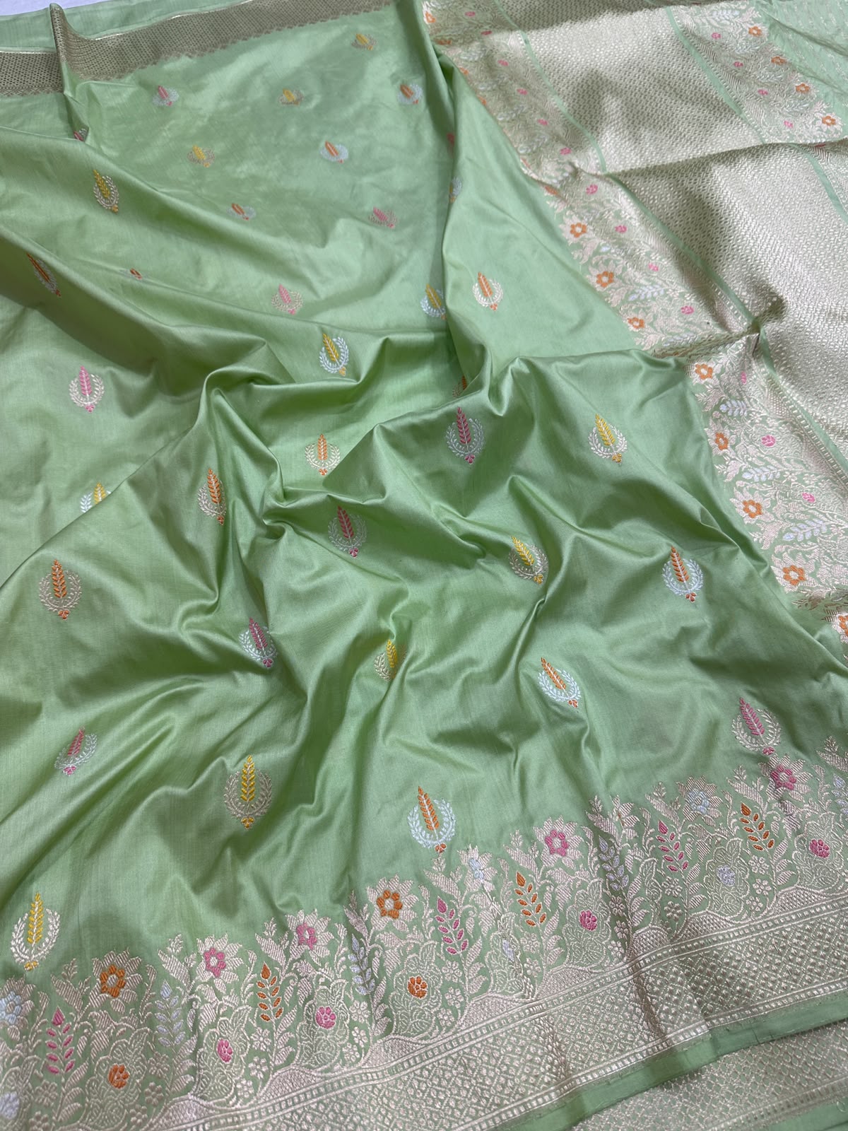 Banarasi 100% Pure Double Meena Katan Silk Handloom Saree with Multicolour Floral & Paisley Weave