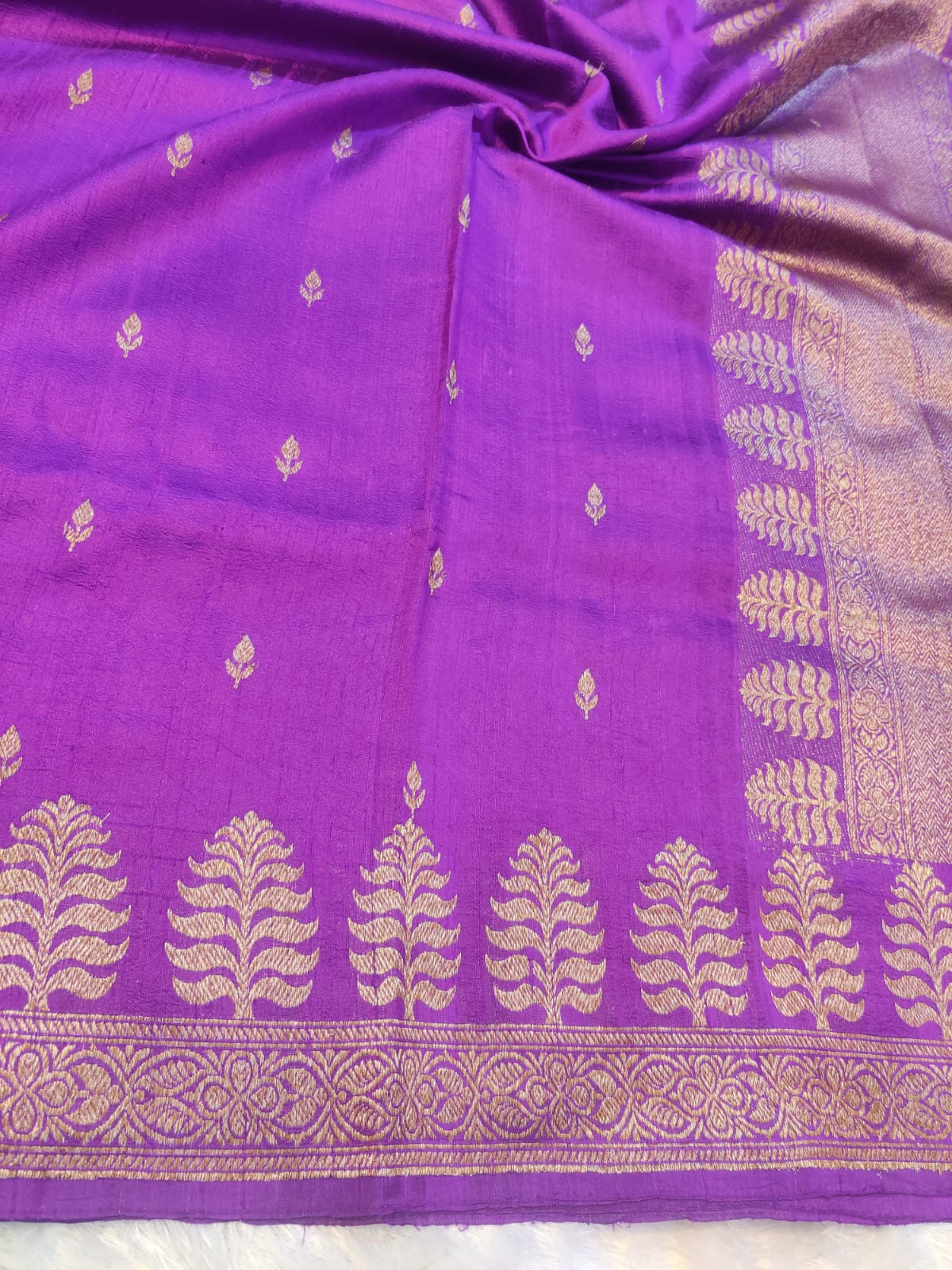 Banarasi 100% Pure Raw Silk Handloom Purple & Gold Buti Saree