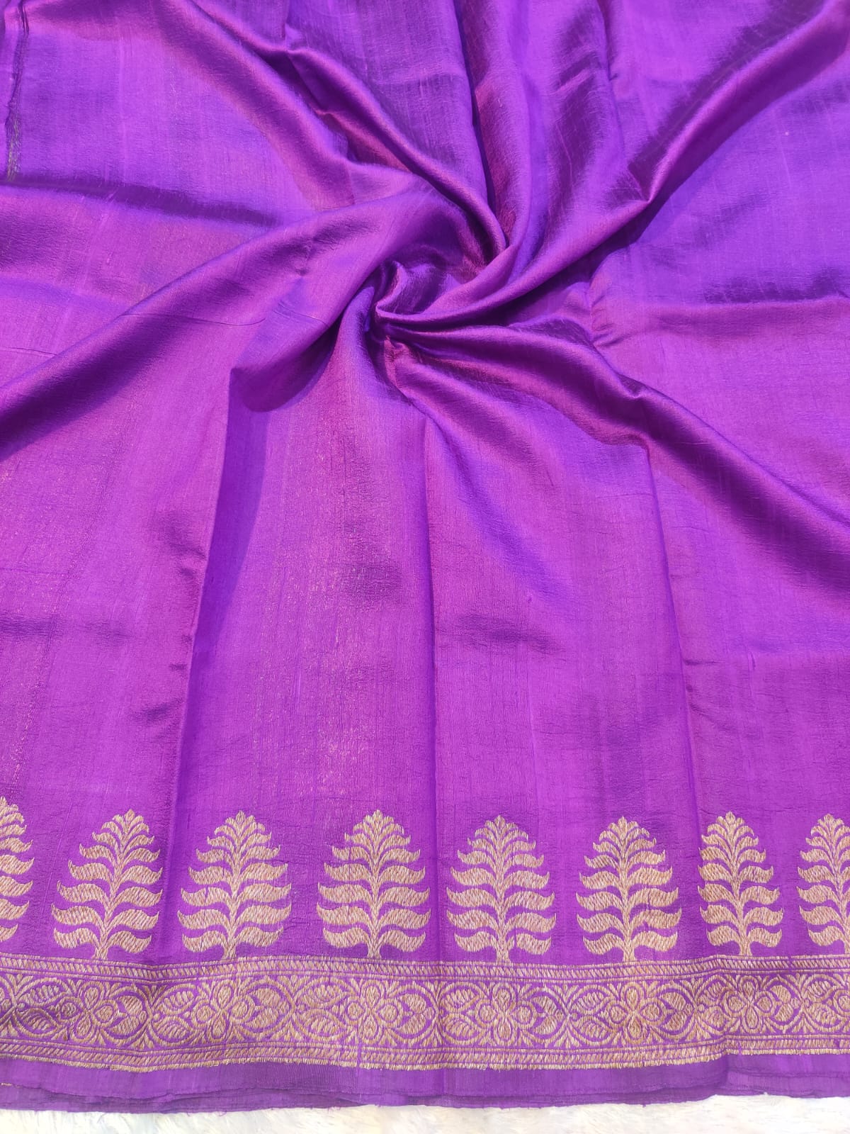 Banarasi 100% Pure Raw Silk Handloom Purple & Gold Buti Saree
