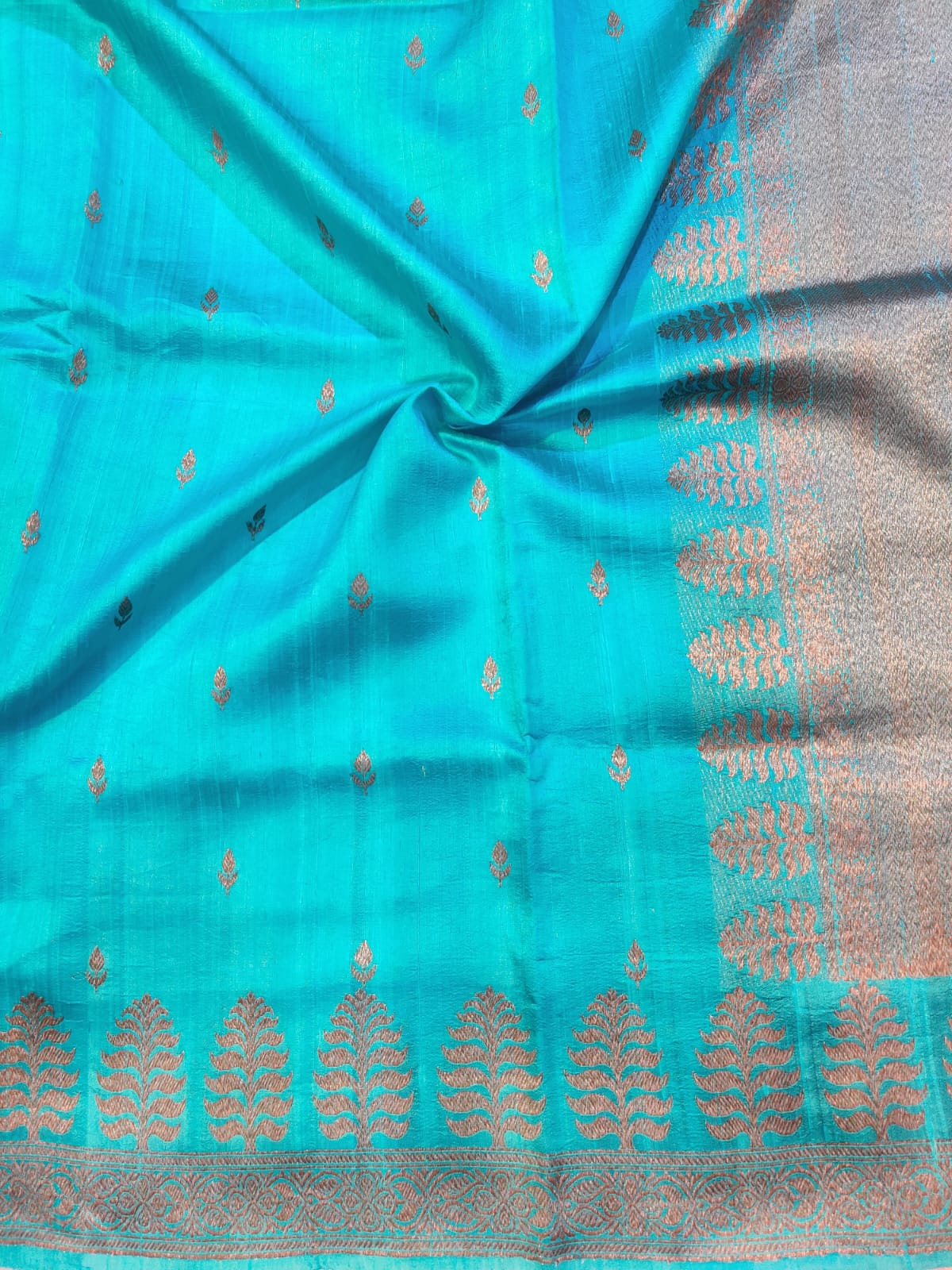 Banarasi 100% Pure Raw Silk Handloom Turquoise Blue Leaf Buta Saree