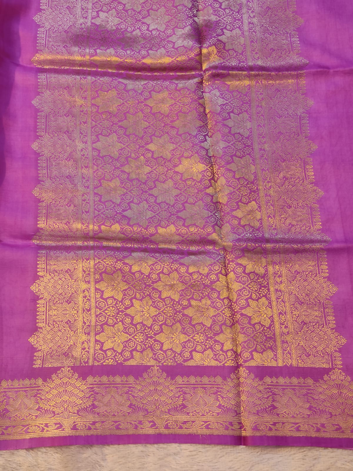 Banarasi 100% Pure Handwoven Mashru Premium Silk Saree – Royal Purple Zari Elegance