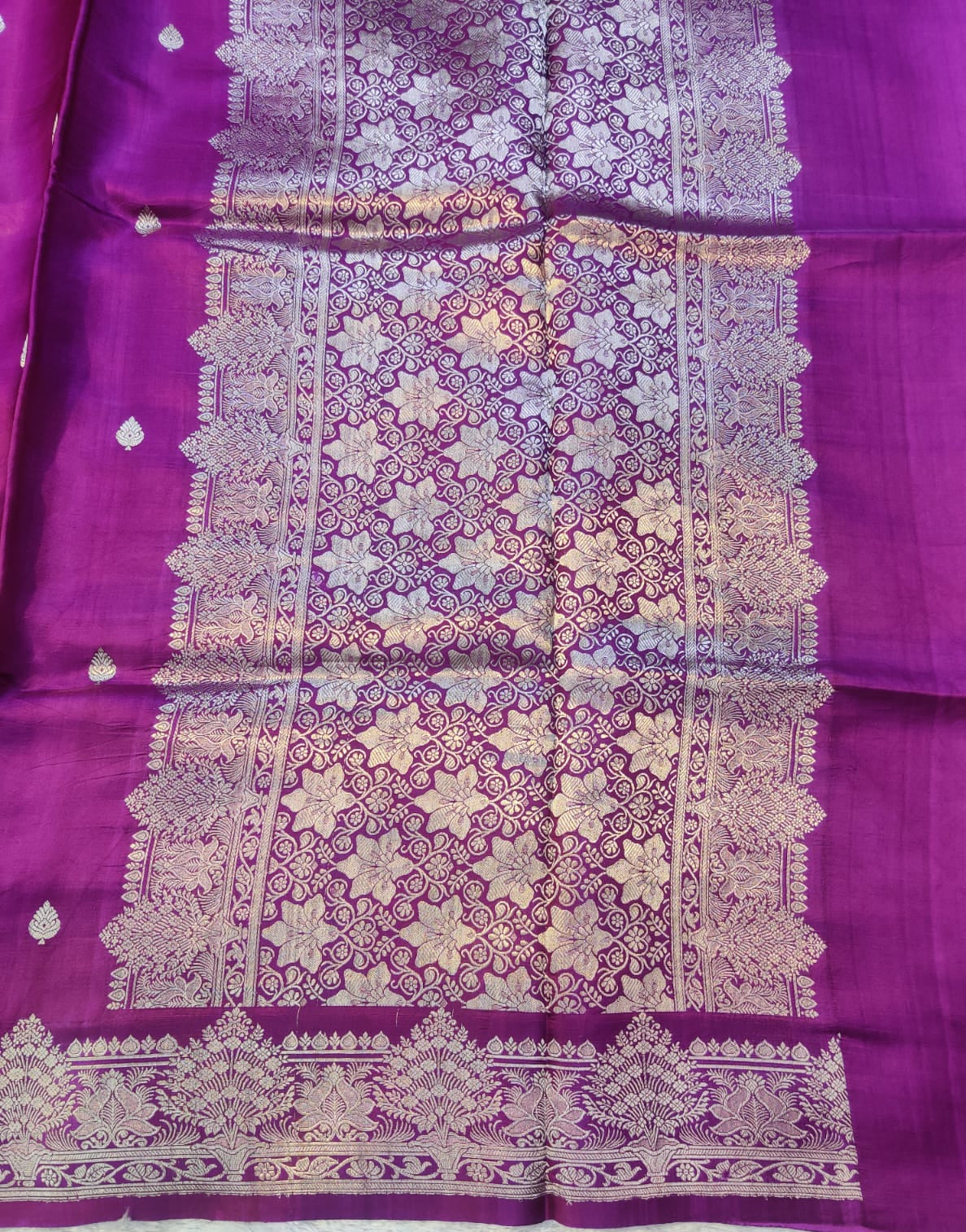 Banarasi Pure Handwoven Mashru Premium Silk Saree – Royal Magenta Pink with Antique Gold Zari
