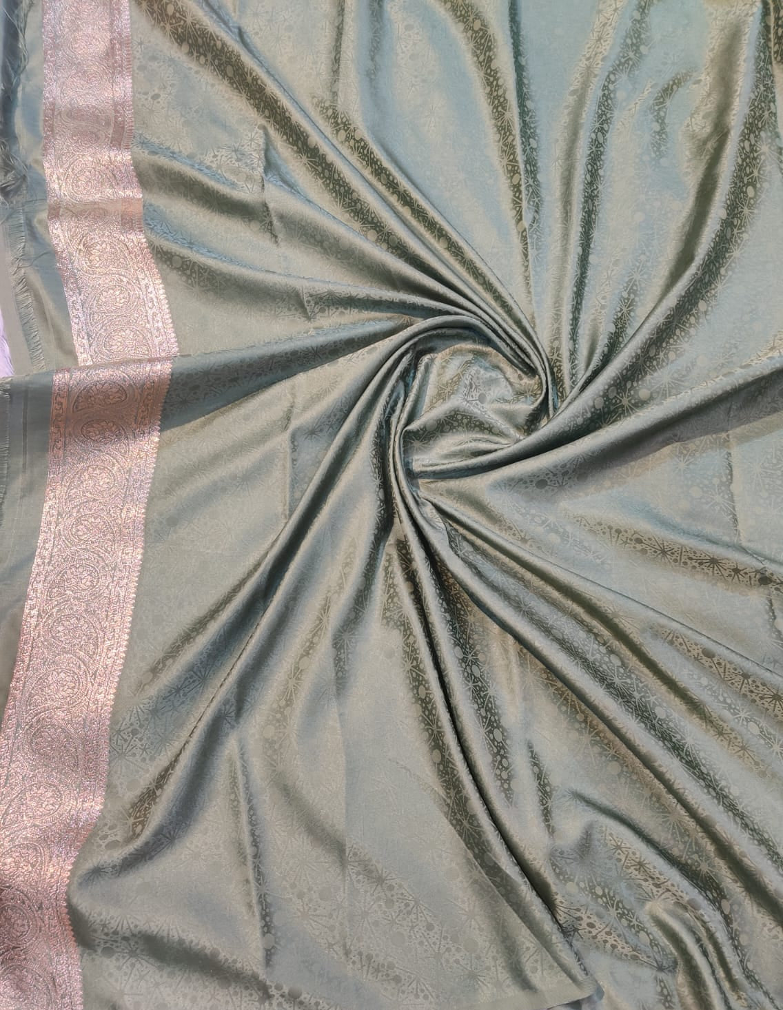Banarasi Mix Katan Silk Saree – Sage Green Floral Jaal with Antique Silver Zari