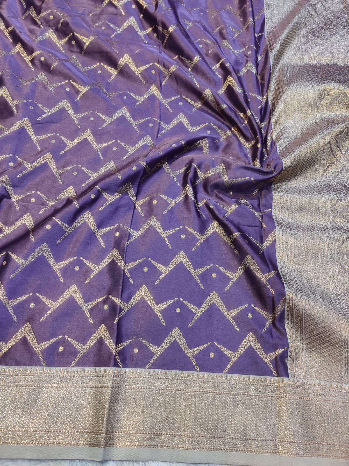Banarasi Mix Katan Silk Saree with Geometric Chevron Lattice and Silver Zari Pallu