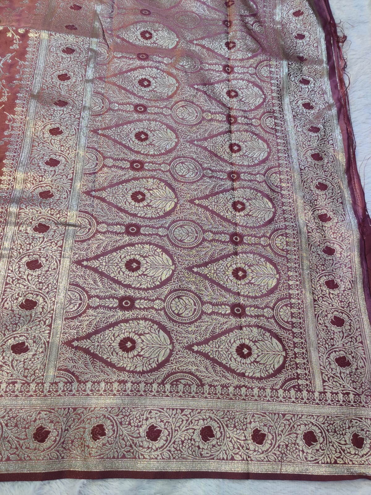 Banarasi Mix Katan Silk Saree with Floral Vine Jaal and Meenakari Rosette Zari Border