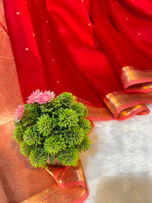 Kora Organza Handwoven Trendy Saree – Classic Red with Antique Gold Zari Border