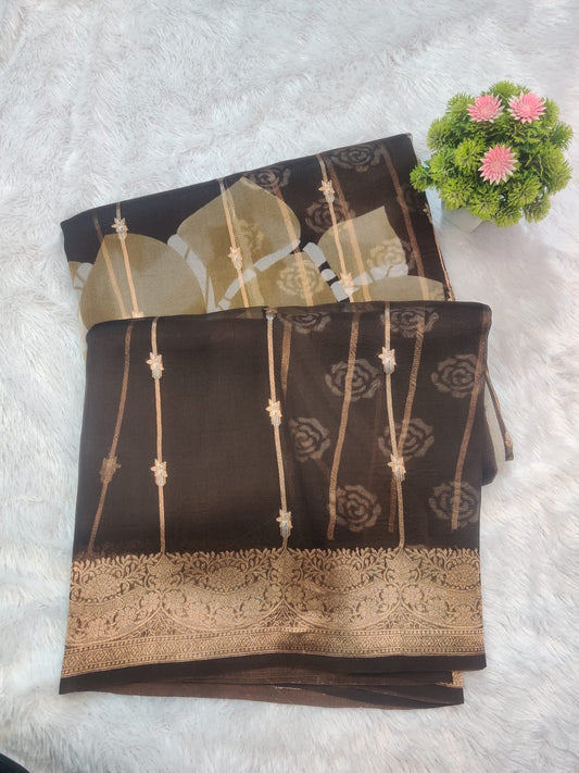 Banarasi Kora Organza Kadua Interlock Weaving Designer Saree – Elegant Floral Zari Border
