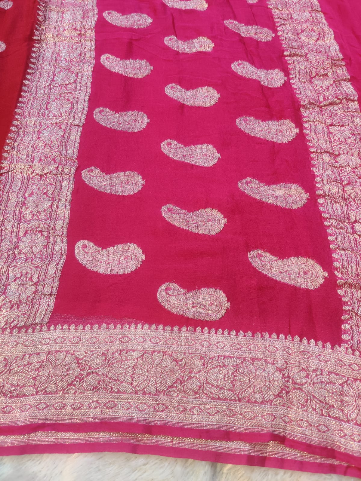Handwoven Pure Khaddi Georgette Banarasi Saree in Deep Magenta / Rani Pink with Zari Kadwa Bootis