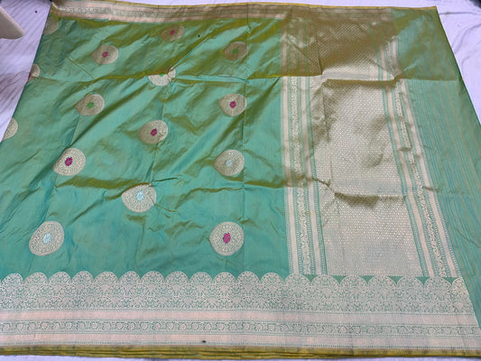 Pure Handloom Banarasi Katan Silk Saree with Double Meenakari Circular Jaal Motifs - Dual-Tone Pistachio & Mint Green