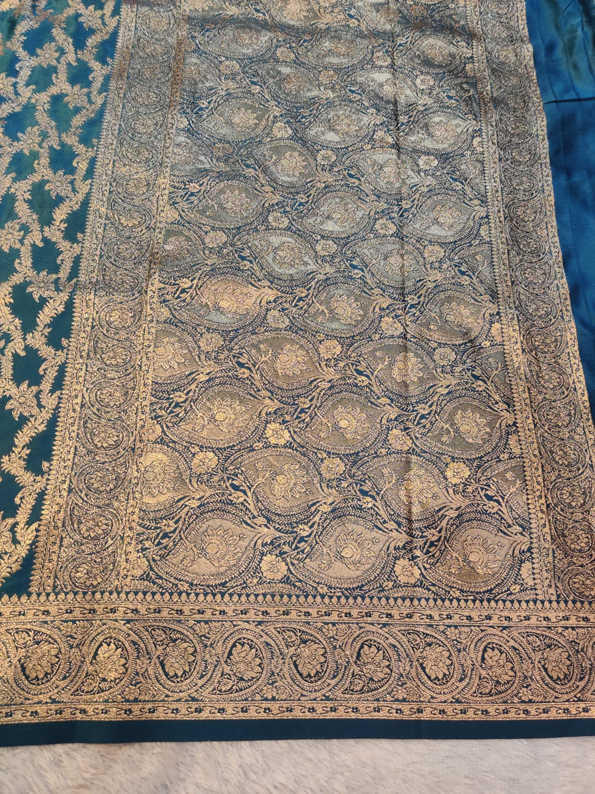 Banarasi Mix Katan Silk Saree with All-Over Floral Jaal and Traditional Paisley Zari Border