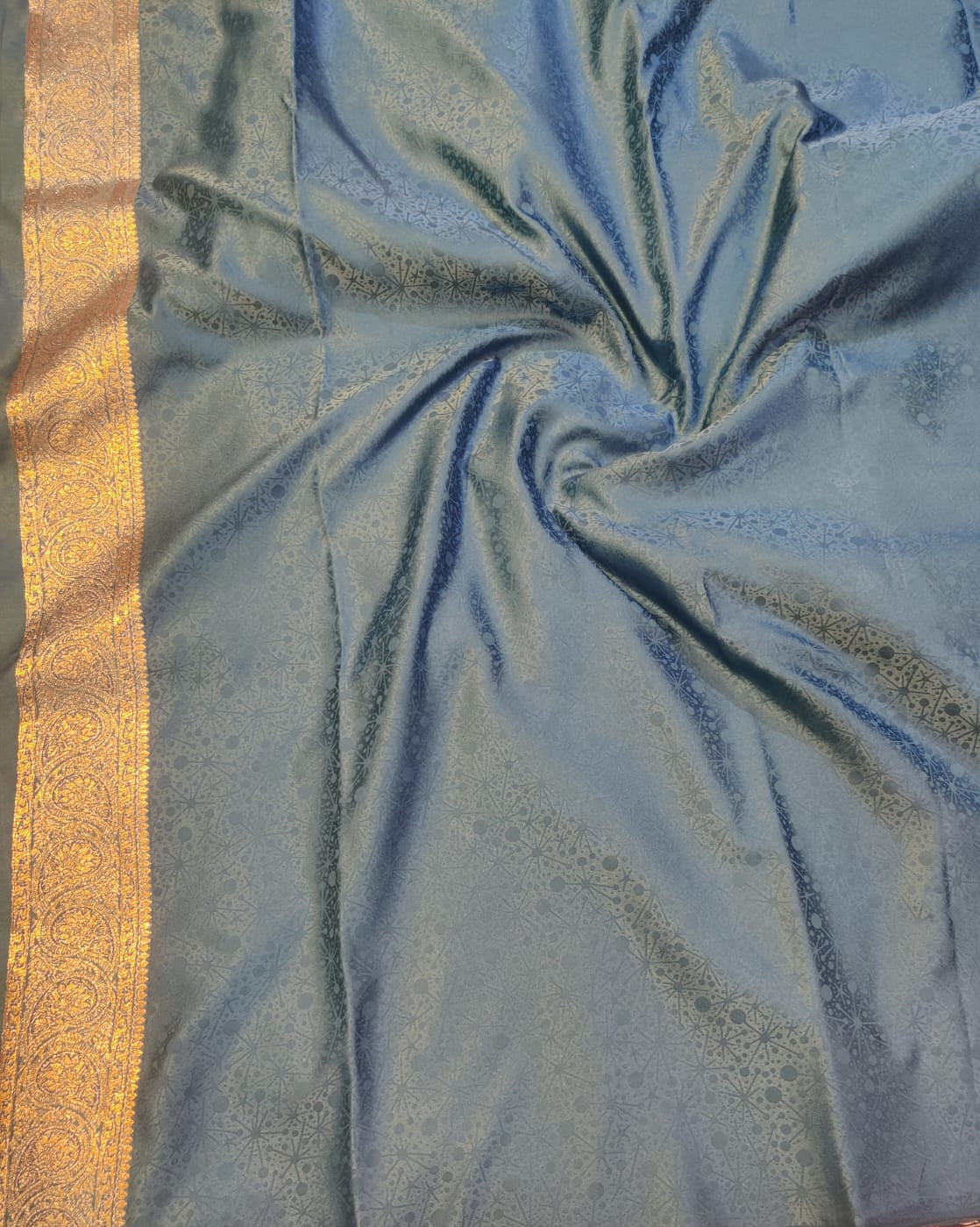 Banarasi Mix Katan Silk Saree with All-Over Floral Jaal and Traditional Paisley Zari Border