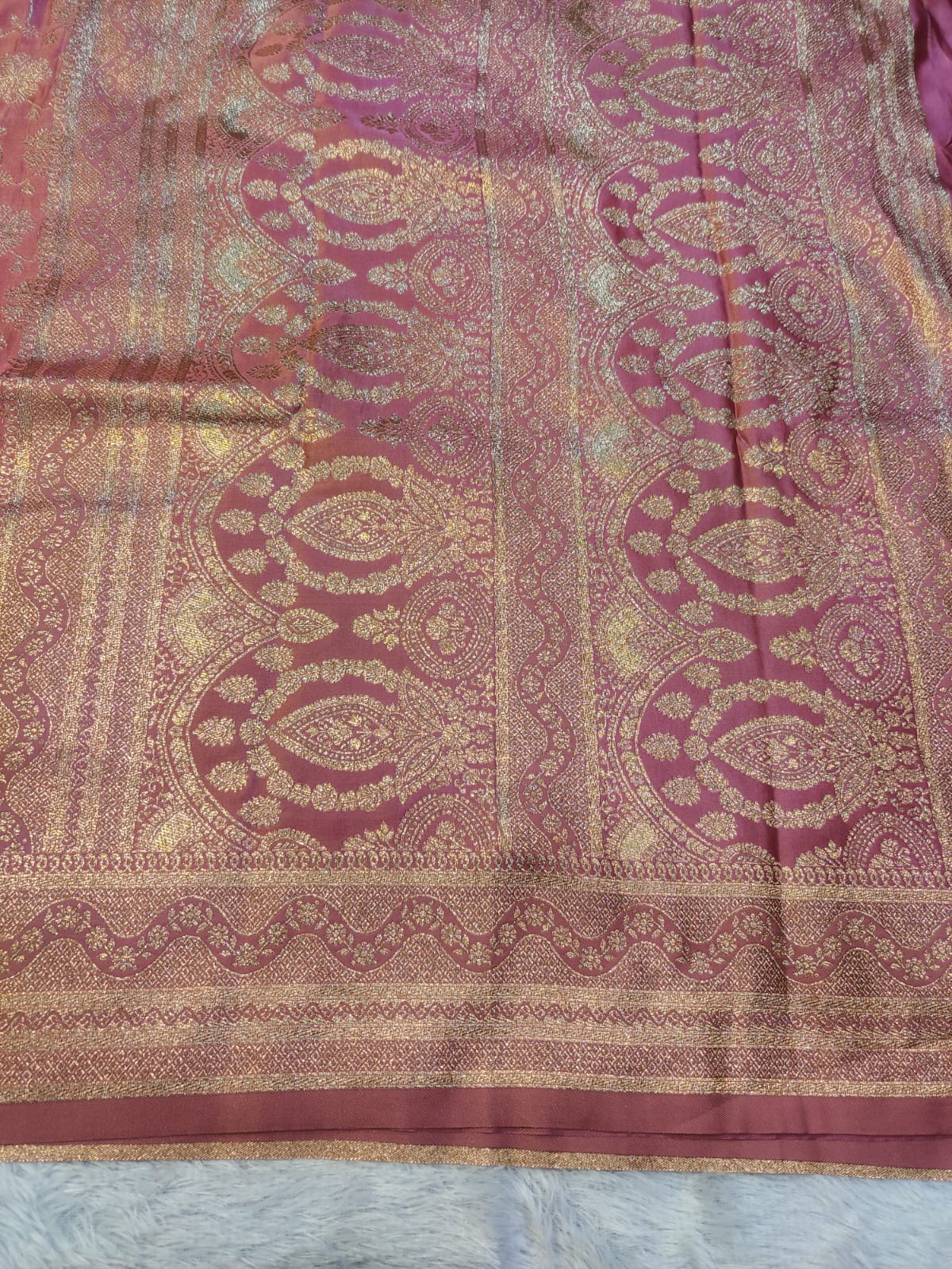 Banarasi Mix Katan Silk Saree with All-Over Floral Jaal and Scalloped Arch Zari Border