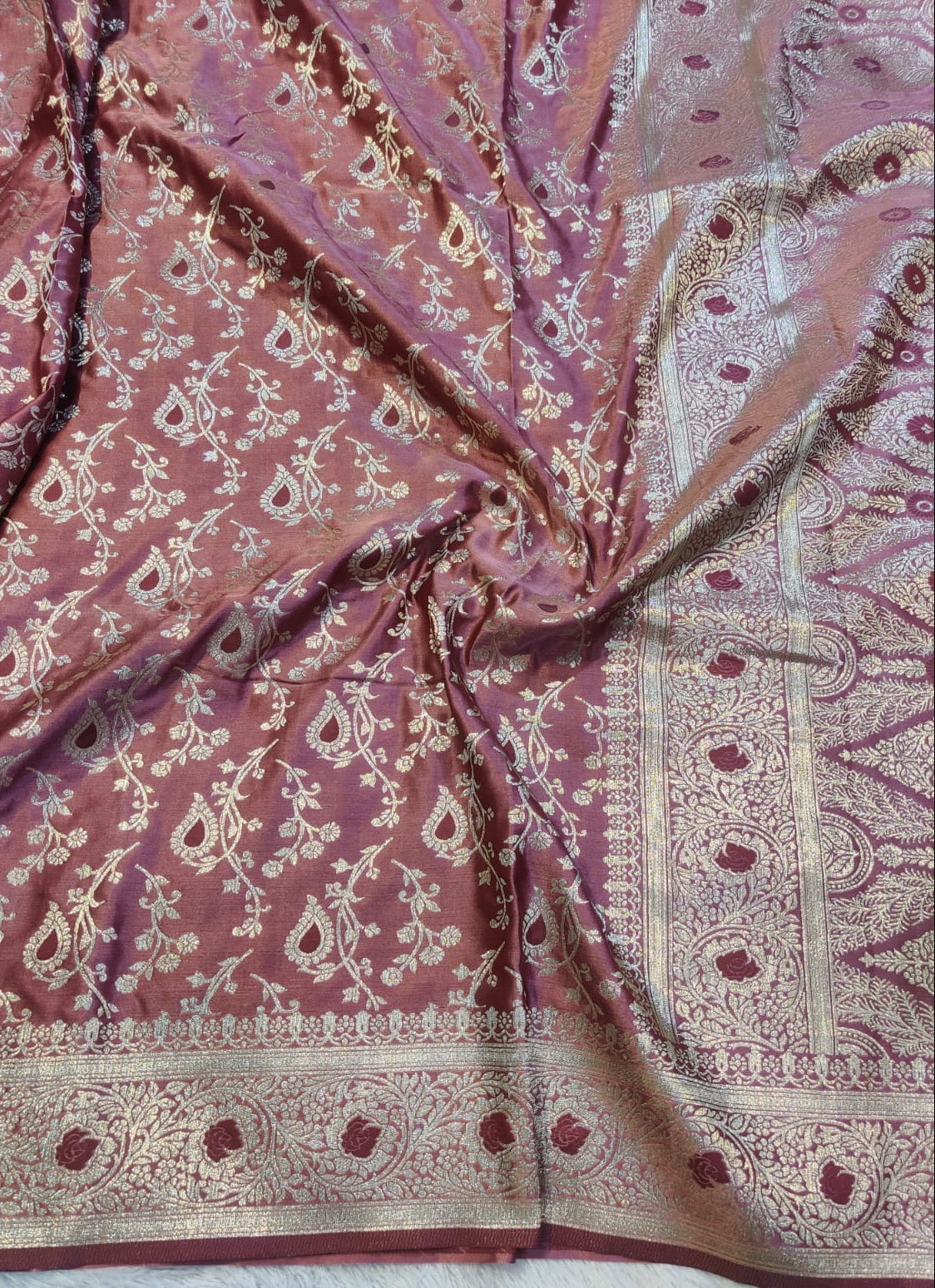 Banarasi Mix Katan Silk Saree with Floral Vine Jaal and Meenakari Rosette Zari Border