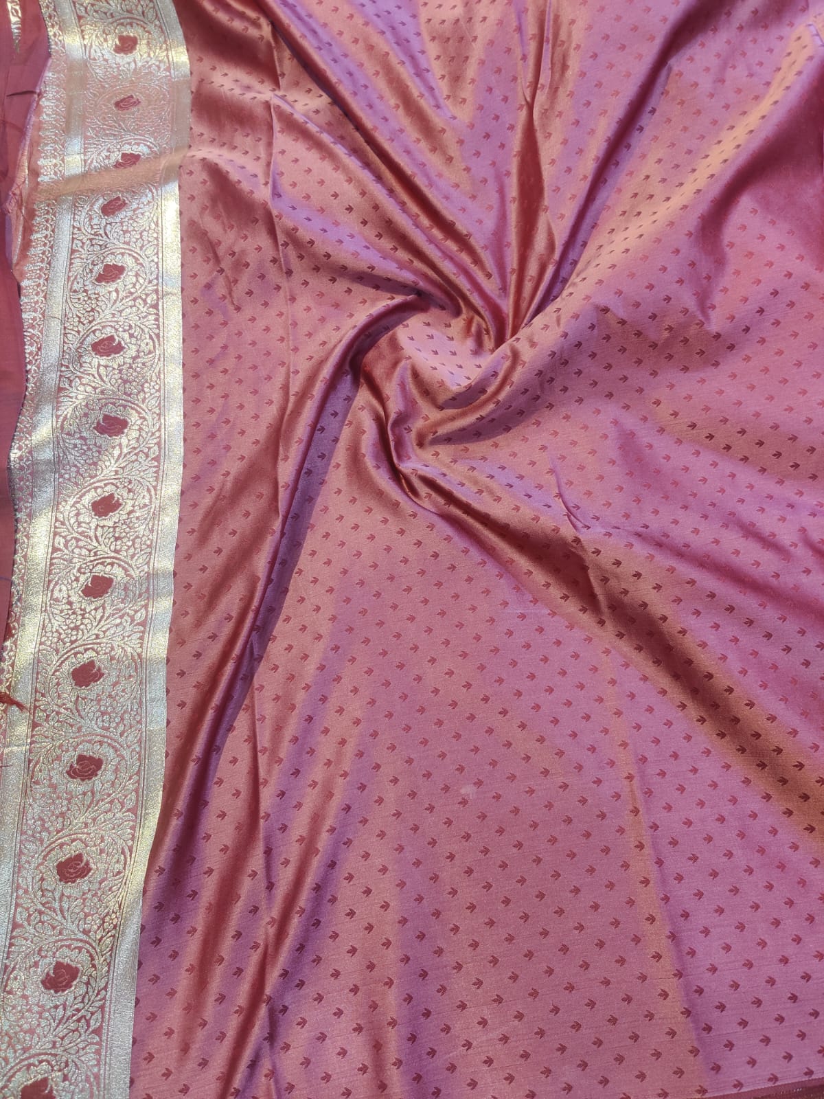 Banarasi Mix Katan Silk Saree with Floral Vine Jaal and Meenakari Rosette Zari Border